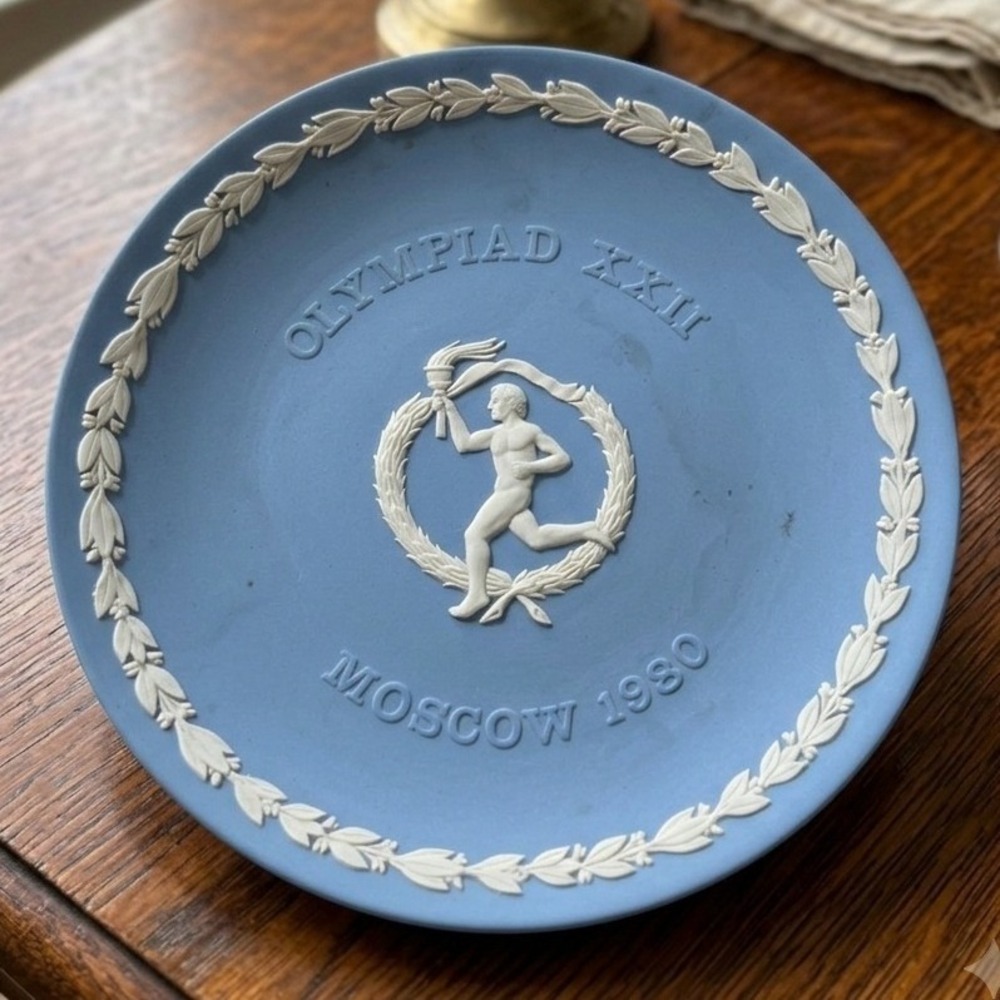 Wedgwood Jasperware 1980 Moscow Olympic Games Plate Blue White XXII Olympiad